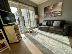Charming Apartment direct access beach Blankenberge
